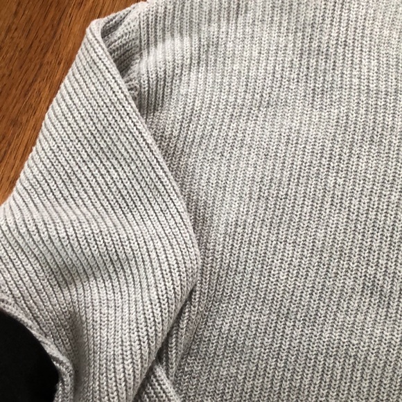 american eagle sweater - Picture 3 of 3